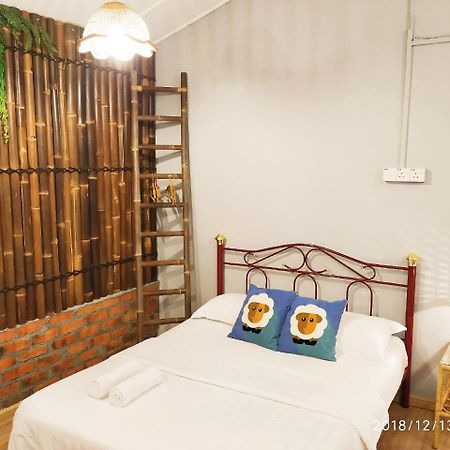 Ohana House @ 53 Kasturi Malacca Bagian luar foto